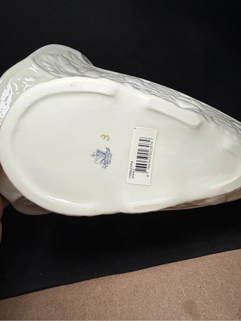 Belleek Pottery Ireland Shamrock Gold Accent Cornucopia 7 Inch High 11.5 In Long